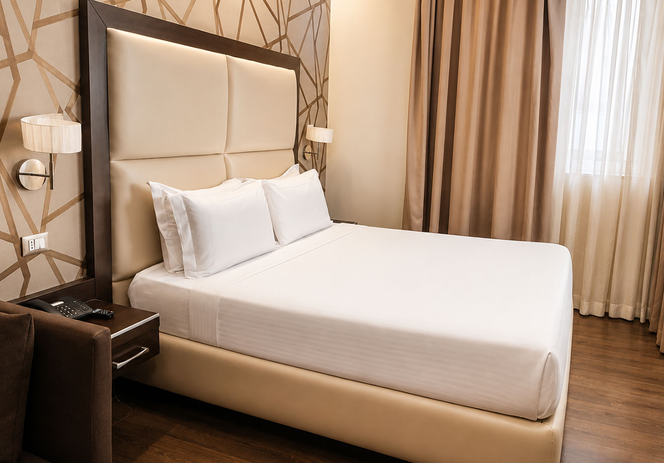 DELUXE ROOM